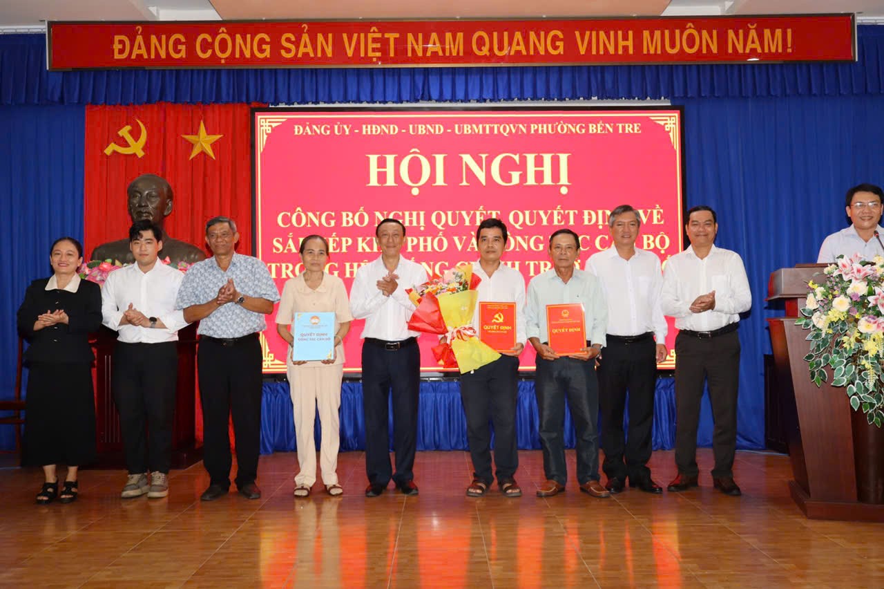hoi-nghi-b-1782881345.jpg