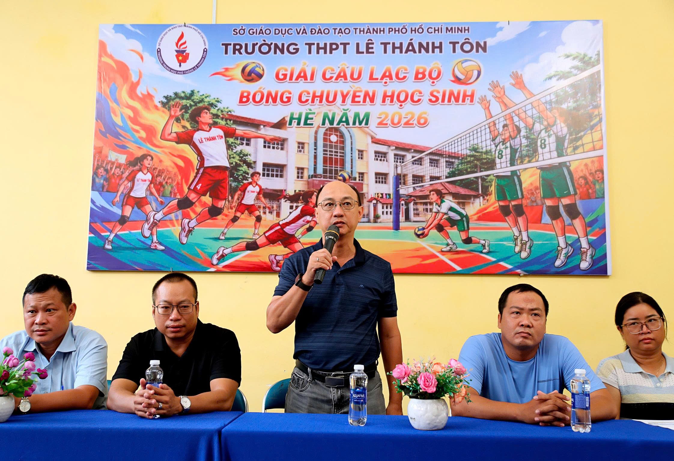 bong-chuyen-1785627996.jpg
