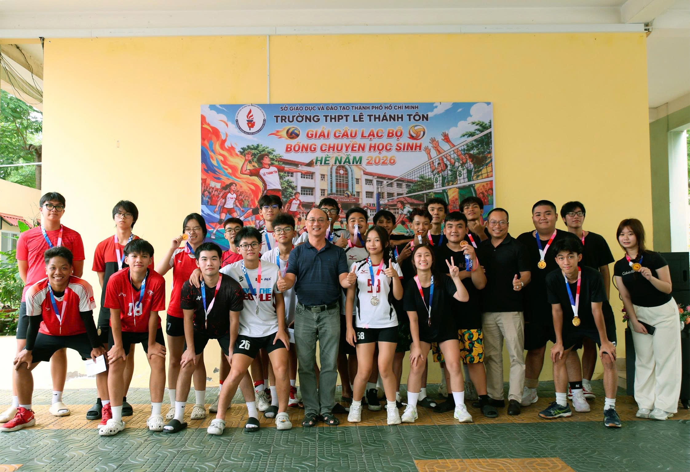 bong-chuyen-4-1785628164.jpg