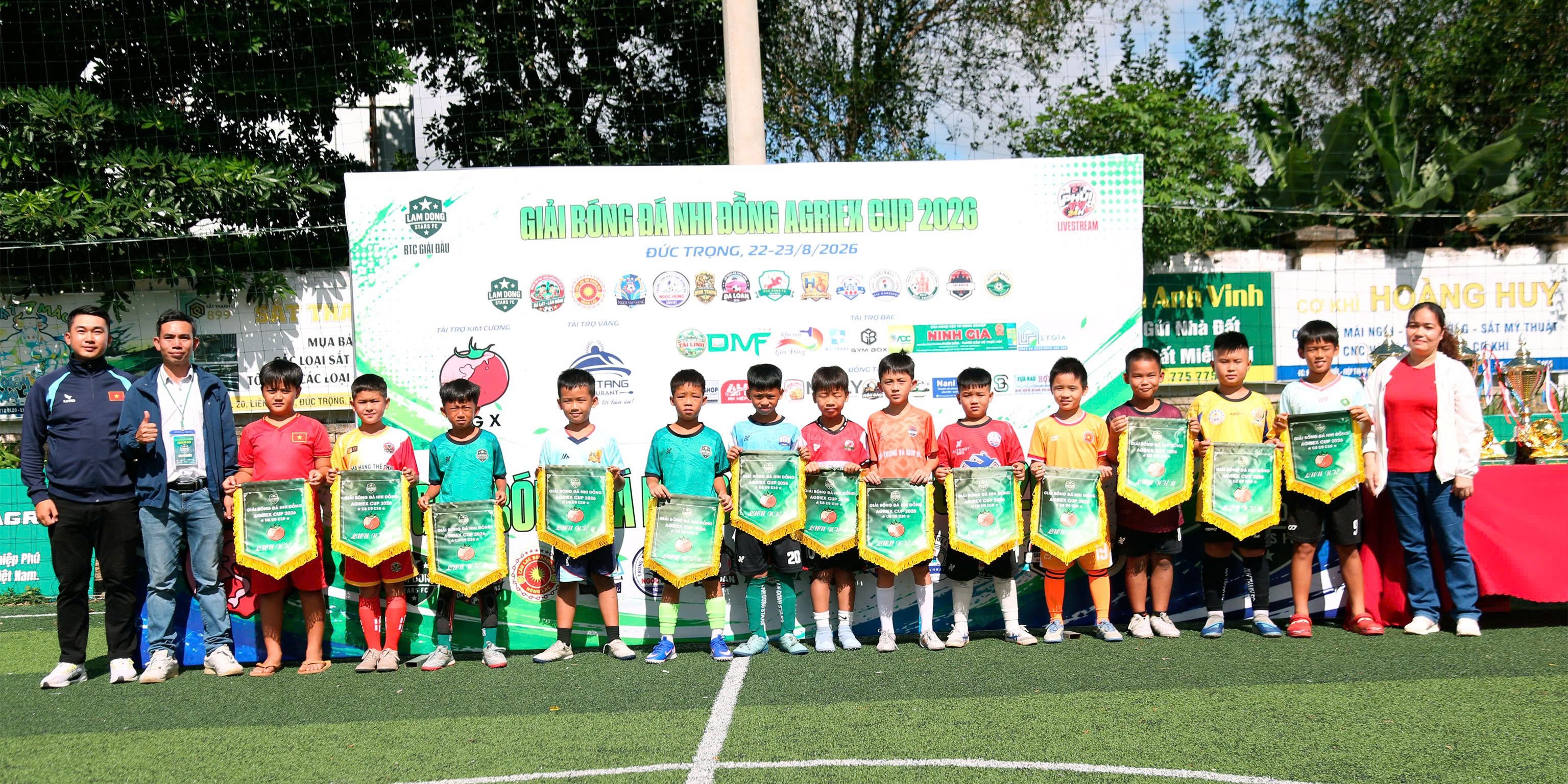 u81-1787413233.jpg