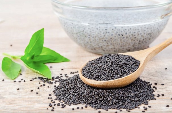 Cải thiện hệ tiêu hóa của việc uống hạt chia ngâm nước dừa