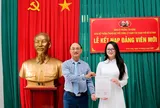 Lan tỏa lý tưởng cách mạng từ lễ kết nạp đảng viên là học sinh THPT
