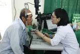 Tây Ninh: Xã Vĩnh Công tổ chức chương trình khám, tầm soát bệnh lý về mắt miễn phí cho người dân