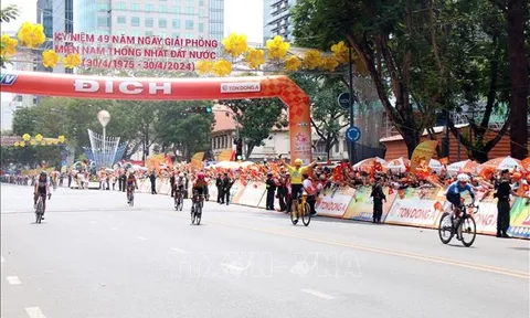 Đội Thành phố Hồ Chí Minh Vinama vô địch đồng đội Cuộc đua xe đạp Cúp Truyền hình Thành phố Hồ Chí Minh