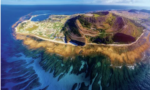 Triển lãm ảnh “Mừng Đảng, mừng xuân và chào mừng thành công Đại hội lần thứ XIV của Đảng”