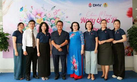 Trường Đại học Hùng Vương TP.HCM đã tổ chức Hội thi nấu ăn và chương trình văn nghệ chào mừng ngày Quốc tế Phụ nữ 08/3