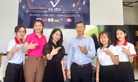 Một cái bắt tay – mở ra nhiều cơ hội, Một sự đồng hành – kiến tạo tương lai