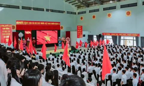50 năm Trường THPT Tam Giang: Dấu ấn một chặng đường phát triển