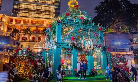 Hong Kong vào mùa lễ hội sôi động nhất năm