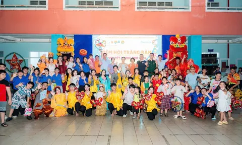 Khoa Tài chính – Thương mại HUTECH Lan Toả Yêu Thương Qua Chuỗi Hoạt Động Trung Thu Năm 2026