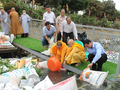 Đồng Nai: Thả hơn 320.000 cá thể giống nhân kỷ niệm 64 năm ngày truyền thống thủy sản Việt Nam