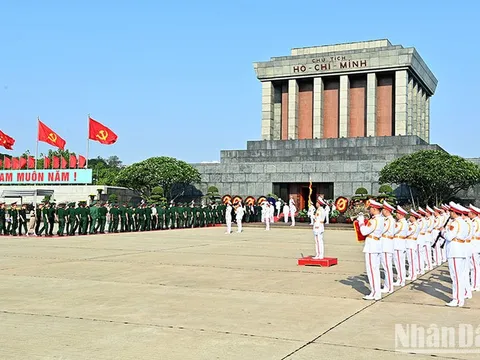 Lãnh đạo Đảng, Nhà nước vào Lăng viếng Chủ tịch Hồ Chí Minh