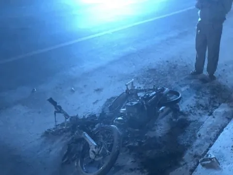 Trộm được xe máy nhưng mang đi đốt