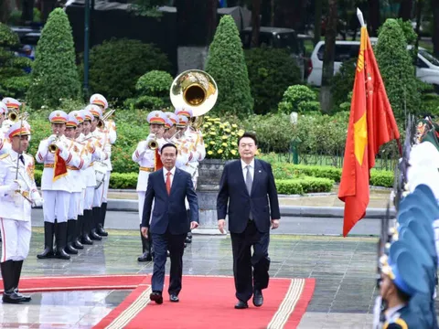 Chủ tịch nước Võ Văn Thưởng chủ trì Lễ đón Tổng thống Hàn Quốc Yoon Suk Yeol