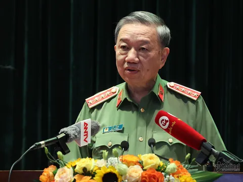Bộ trưởng Công an: Không được giữ thẻ căn cước của dân, kể cả khách sạn