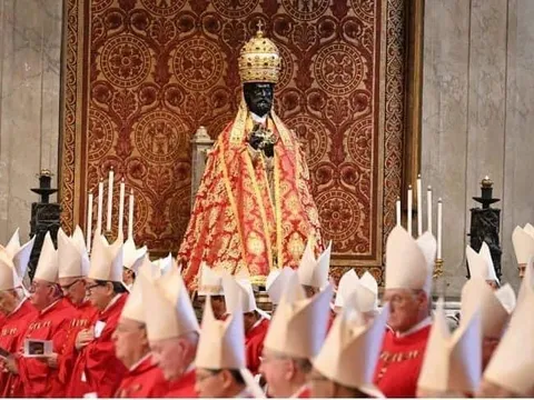 Lễ Thánh Phêrô và Phaolô: Đức Thánh Cha Phanxicô mong muốn có một Giáo Hội “khiêm tốn”