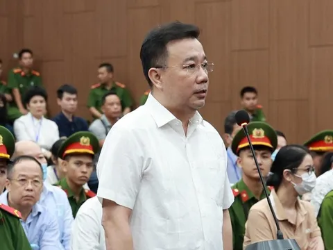 Nhiều giáo viên gửi “tâm thư” đề nghị tòa giảm nhẹ tội cho bị cáo Chử Xuân Dũng