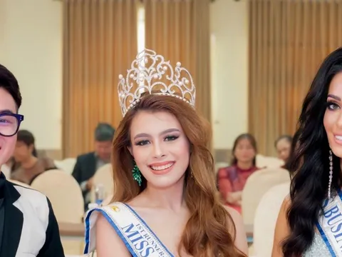 Dương Long cùng Hoa hậu và Á hậu doanh nhân toàn cầu 2023 tại sự kiện công bố các dự án của công ty LD Entertainment