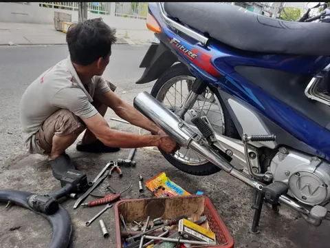 Dịch vụ ngày Tết, một số chủ tiệm không tăng giá để chia sẻ khó khăn chung