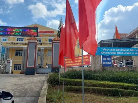 Chủ tịch xã tử vong trong tư thế treo cổ tại cơ quan