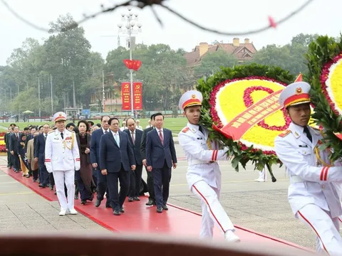 Lãnh đạo Đảng, Nhà nước vào Lăng viếng Chủ tịch Hồ Chí Minh nhân dịp Tết Nguyên đán 2024