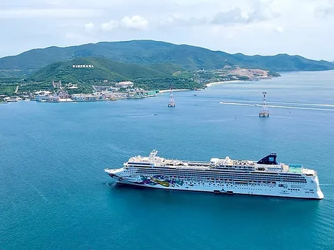 Nha Trang đón 3 siêu tàu du lịch “xông đất” đầu năm mới