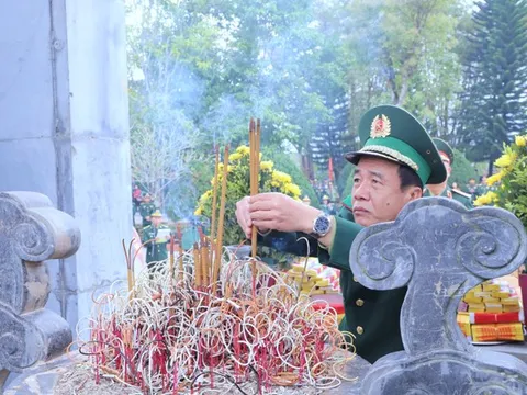 Tưởng niệm các Anh hùng Liệt sĩ hy sinh tại địa đầu Móng Cái năm 1979