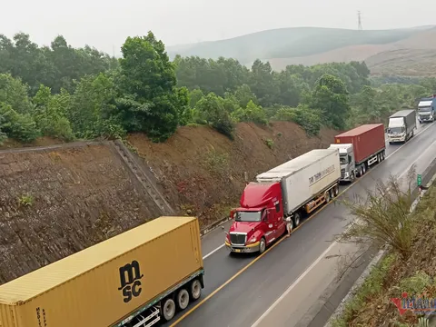 Không thể biện minh cho cao tốc không đúng chuẩn