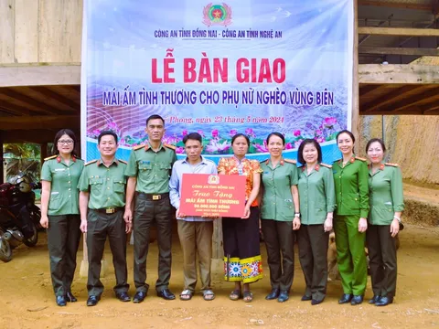 Phụ nữ Công an Đồng Nai đồng hành cùng phụ nữ biên cương tại tỉnh Nghệ An