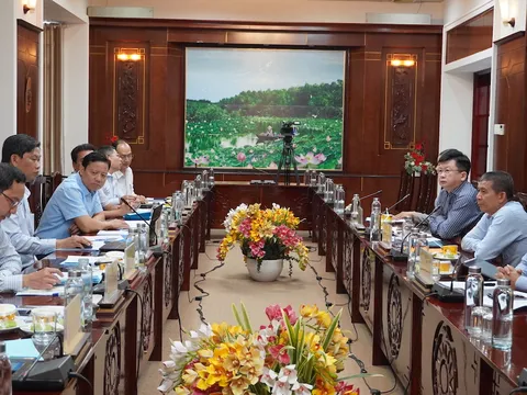 Long An: Trao đổi, hợp tác giữa UBND tỉnh và Trường Đại học Kinh tế TP.HCM