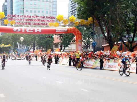 Đội Thành phố Hồ Chí Minh Vinama vô địch đồng đội Cuộc đua xe đạp Cúp Truyền hình Thành phố Hồ Chí Minh