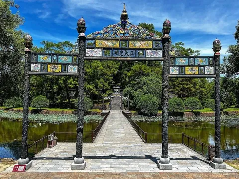 Lăng Minh Mạng Huế - kiến trúc đẹp, chuẩn mực bậc nhất thời Nguyễn