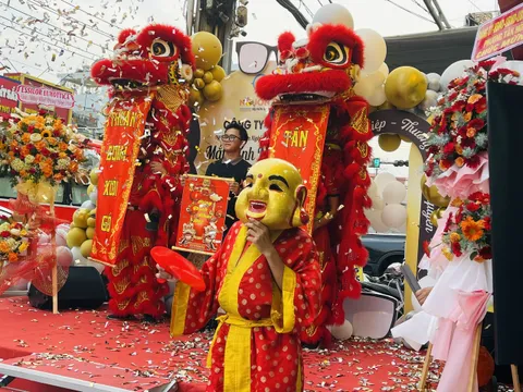 Hệ thống Mắt kính Nguồn Sáng: Đối tác chiến lược với nhiều thương hiệu danh tiếng