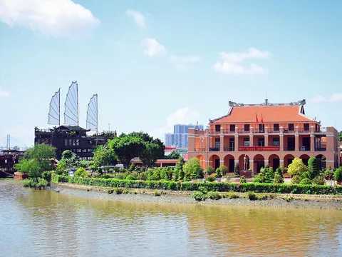 "Từ TP Hồ Chí Minh nhìn về lịch sử"