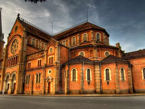 TP HCM là một bức tranh đa sắc