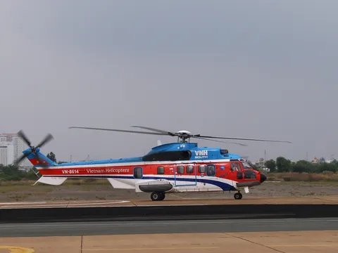 Đội trực thăng Super Puma của Tổng công ty Trực thăng Việt Nam đạt 75.000 giờ bay
