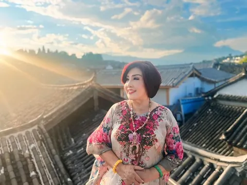 Lý do nữ NSND vừa nhận giải thưởng lớn lập tức đến với bà con vùng lũ khiến nhiều người thán phục