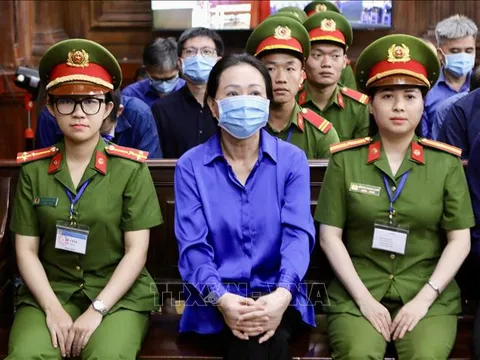 Xét xử vụ án Vạn Thịnh Phát giai đoạn 2: Bị cáo Trương Mỹ Lan nhận án tù chung thân