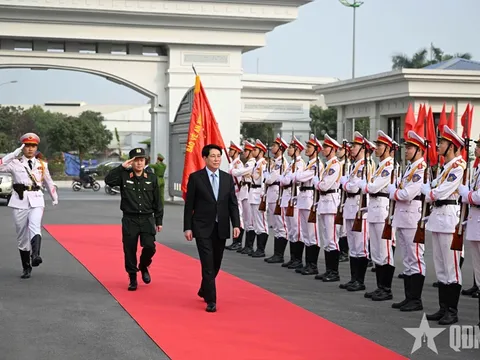 Chủ tịch nước Lương Cường thăm, chúc Tết Bộ Tư lệnh Cảnh sát cơ động