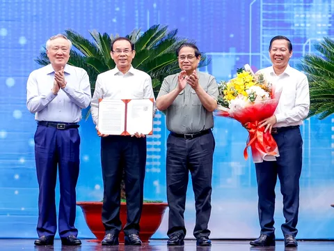 Thủ tướng: Nhìn xa trông rộng, nghĩ sâu làm lớn khi triển khai Quy hoạch TPHCM