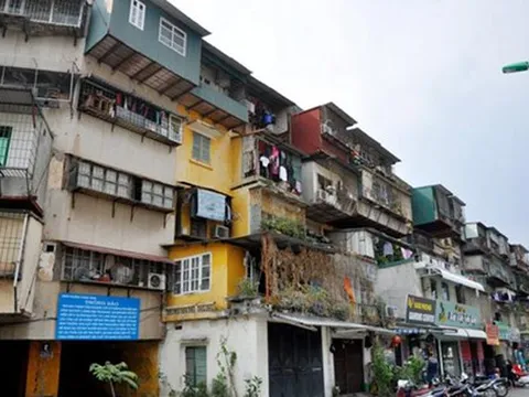 Hơn 25 năm ròng rã đi xin… được mua chính căn nhà đang ở