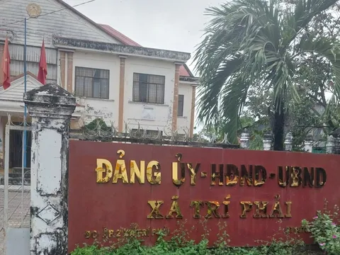 Cán bộ bị khởi tố vẫn được bố trí làm việc ở xã mới khi sáp nhập