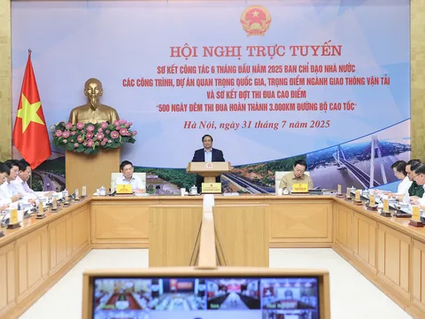 Long Thành 'chạy 3 ca, 4 kíp', cao tốc vượt mốc lịch sử chào mừng 80 năm Quốc khánh