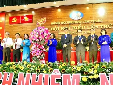Bà Hàng Thị Thu Nga làm Bí thư Đảng ủy phường Tân Thuận (TP.HCM)