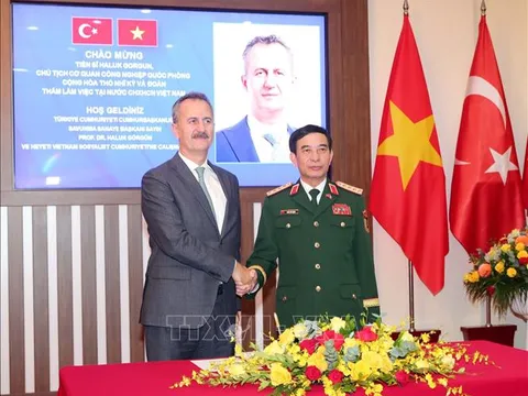 Việt Nam quan tâm hợp tác quốc tế về công nghiệp quốc phòng