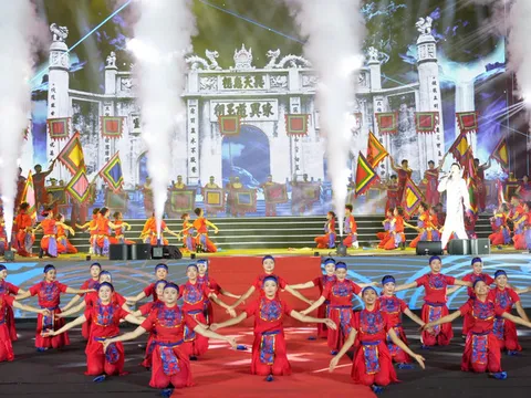 Tưởng niệm 725 năm Ngày mất Anh hùng dân tộc Trần Hưng Đạo và Khai hội mùa thu Côn Sơn-Kiếp Bạc 2025