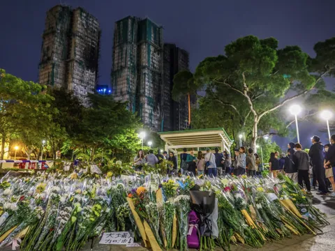 Cháy chung cư ở Hong Kong: Phát hiện thêm nhiều thi thể trên mái nhà, đã có 146 người chết