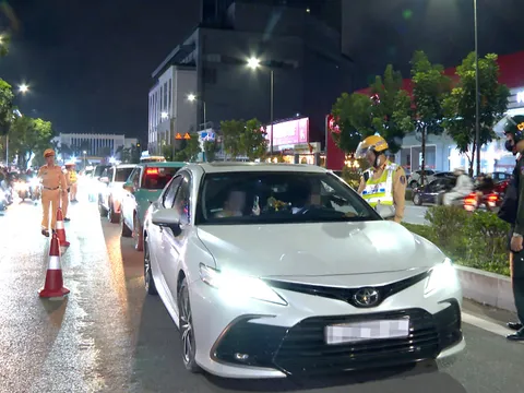 Khung giờ CSGT TP Huế tuần tra, xử lý vi phạm nồng độ cồn