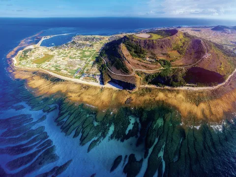 Triển lãm ảnh “Mừng Đảng, mừng xuân và chào mừng thành công Đại hội lần thứ XIV của Đảng”