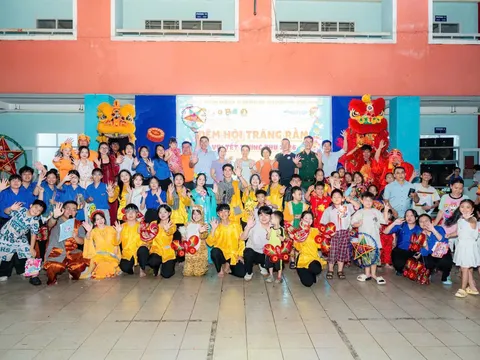 Khoa Tài chính – Thương mại HUTECH Lan Toả Yêu Thương Qua Chuỗi Hoạt Động Trung Thu Năm 2026